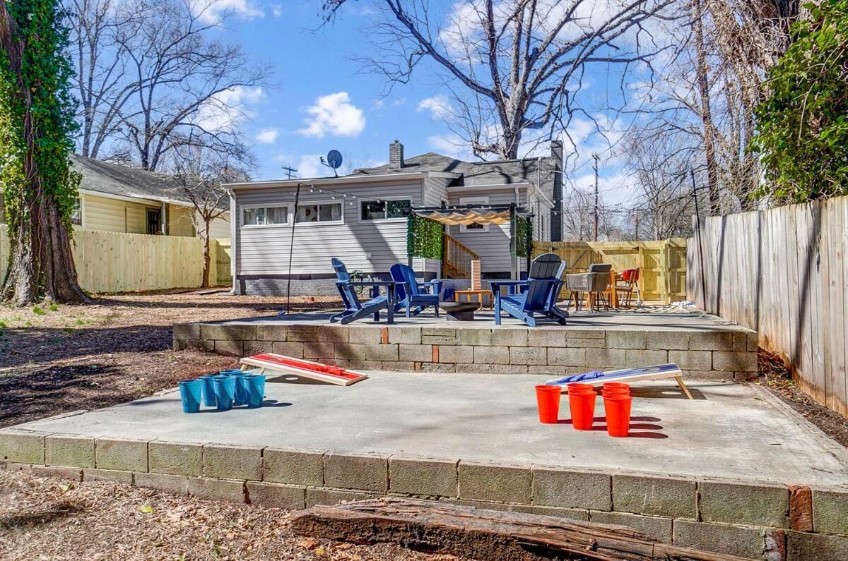 Cozy House W Hot Tub & Big Yard Charlotte Bagian luar foto